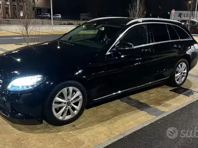 Usata Mercedes 220 194 CV (142 kW) 2018 Nero Station wagon