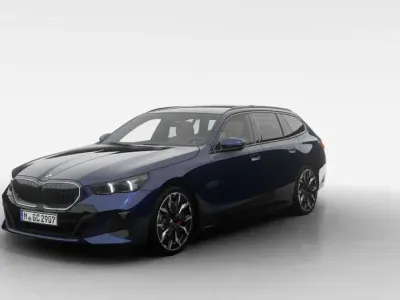 Nuova BMW 540 M Sport 303 CV (222 kW) 2026 Tanzanite blue metallizzato Station wagon