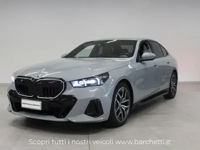 Usata BMW 520 M Sport 197 CV (144 kW) 2024 Grigio Utilitaria