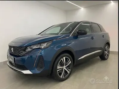 Usata Peugeot 3008 Allure 131 CV (96 kW) 2023 Bluazzurro SUV