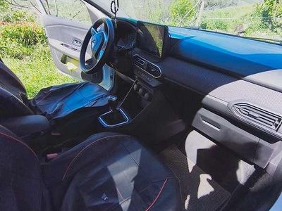 Usata Dacia Jogger Extreme 110 CV (80 kW) 2022 Bianco Monovolume