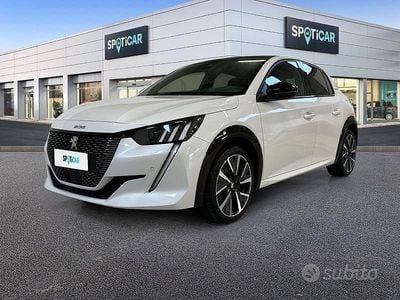 Usata Peugeot 208 GT-line 101 CV (74 kW) 2020 Bianco Utilitaria