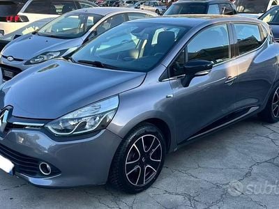 Usata Renault Clio IV Zen 75 CV (55 kW) 2016 Grigio Berlina