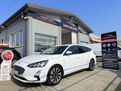 Usata Ford Focus 120 CV (88 kW) 2020 Frozen white Station wagon