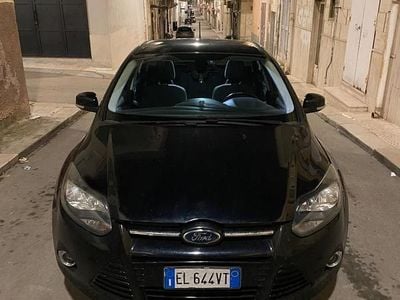 Usata Ford Focus 115 CV (84 kW) 2012 Nero Berlina