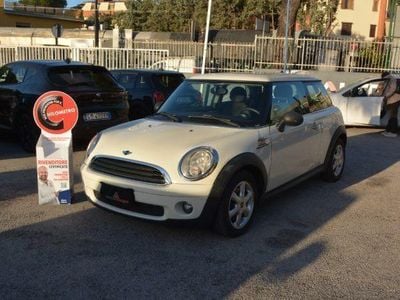 Usata Mini ONE 75 CV (55 kW) 2009 Beige Utilitaria