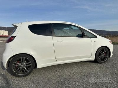 Bianco Usata 2009 Mitsubishi Colt Utilitaria | 8300 €
