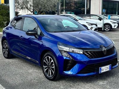 Usata Renault Clio V 101 CV (74 kW) 2025 Blu/azzurro Berlina