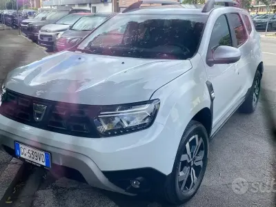 Begagnad Dacia Duster Prestige 101 HK (74 kW) 2021 Vit SUV