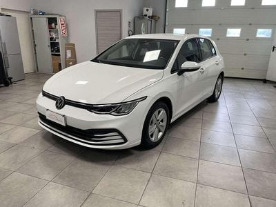 Usata VW Golf VII Life 150 CV (110 kW) 2021 Bianco Utilitaria