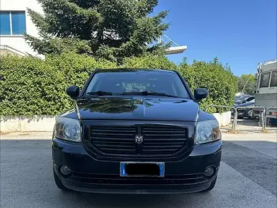 Usata Dodge Caliber SE 140 CV (102 kW) 2008 Nero Utilitaria