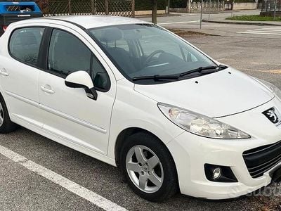 Bianco Usata 2011 Peugeot 207 Berlina | 3300 € (Buon prezzo)
