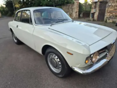 Usata Alfa Romeo GT Junior 88 CV (64 kW) 1970 Bianco Coupé