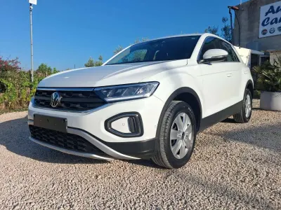 Usata VW T-Roc Business 110 CV (80 kW) 2022 Bianco SUV