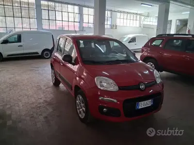 Usata Fiat Panda 85 CV (62 kW) 2016 Rosso Utilitaria