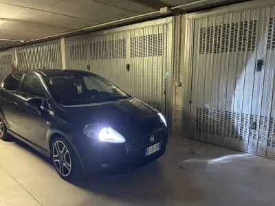 Usata Fiat Grande Punto Sport 120 CV (88 kW) 2009 Utilitaria