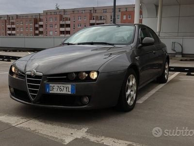 Usata Alfa Romeo 159 Progression 150 CV (110 kW) 2007 Grigio Berlina