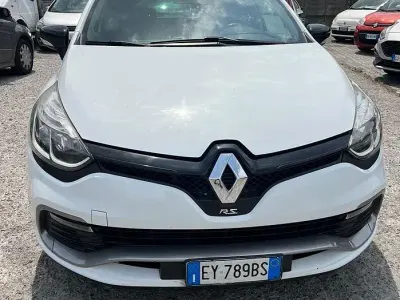 Usata Renault Clio IV 200 CV (147 kW) 2014 Bianco Berlina