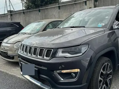 Usata Jeep Compass Limited 156 CV (114 kW) 2018 Grigio SUV