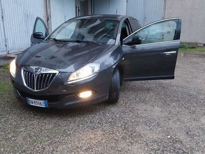 usata Lancia Delta 1.6 mjt Argento 120cv dpf