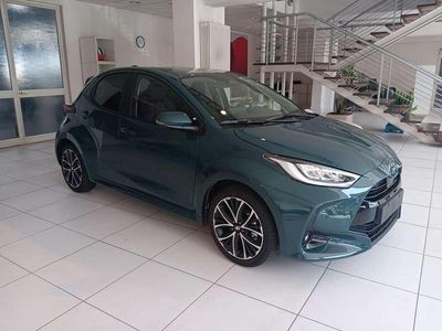 Nuova Toyota Yaris Hybrid 116 CV (85 kW) 2026 Everest green Berlina