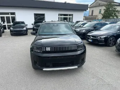 Nuova Fiat Grande Panda La Prima 101 CV (74 kW) 2026 Nero Utilitaria