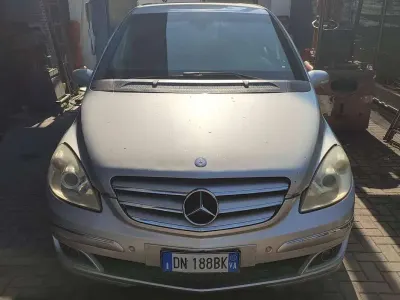 Usata Mercedes B180