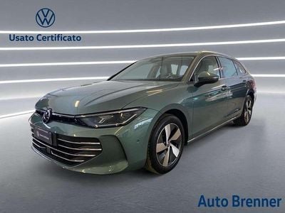 Usata VW Passat Business 150 CV (110 kW) 2024 Maripositgrün metallic Station wagon