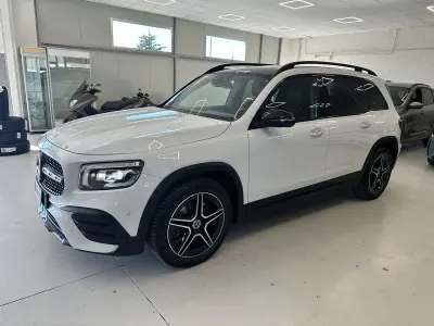Usata Mercedes GLB220 Premium 190 CV (139 kW) 2021 Bianco SUV