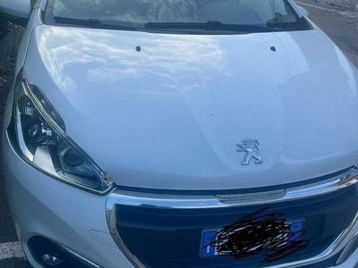 Usata Peugeot 208 82 CV (60 kW) 2016 Bianco Utilitaria