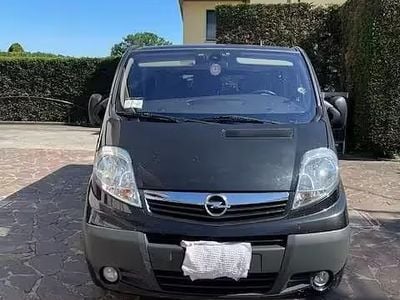 Usata Opel Vivaro 90 CV (66 kW) 2007 Nero Monovolume