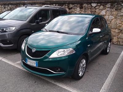 Usata Lancia Ypsilon 69 CV (50 kW) 2018 Verde Utilitaria