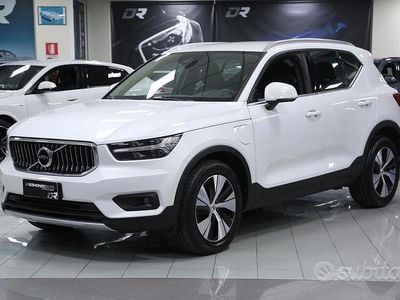Usata Volvo XC40 Inscription 180 CV (132 kW) 2020 Bianco perla SUV