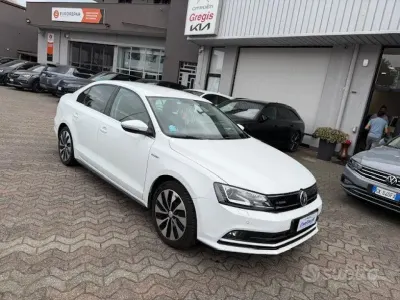 Usata VW Jetta 150 CV (110 kW) 2019 Bianco Berlina