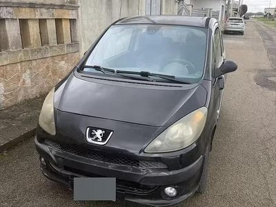 Usata Peugeot 1007 70 CV (51 kW) 2006 Nero Monovolume