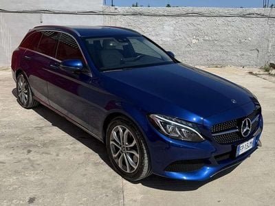 Usata Mercedes C300e 204 CV (150 kW) 2018 Blu/azzurro Station wagon