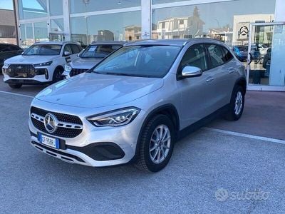 Begagnad Mercedes GLA200 Business 150 HK (110 kW) 2021 Grå SUV