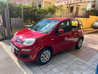 Usata Fiat Panda Pop 69 CV (50 kW) 2015 Rosso Utilitaria