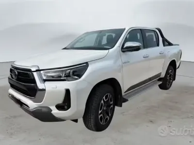 Gebraucht Toyota HiLux Executive 204 PS (150 kW) 2023 Weiß Pickup