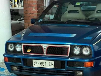 Usata Lancia Delta 205 CV (150 kW) 1992 Blu/azzurro Utilitaria