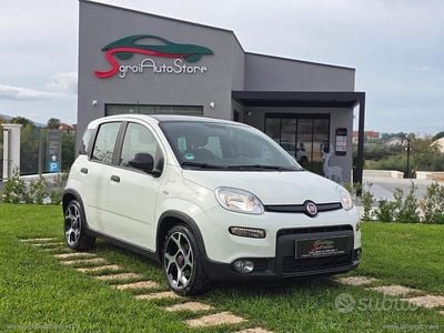 Usata Fiat Panda Sport 70 CV (51 kW) 2022 Bianco Berlina