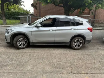 Usata BMW X1 116 CV (85 kW) 2020 Argento SUV