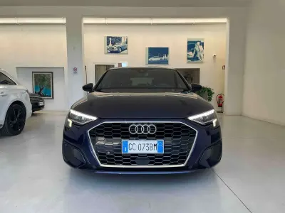 Usata Audi A3 Business 116 CV (85 kW) 2020 Blu/azzurro Berlina