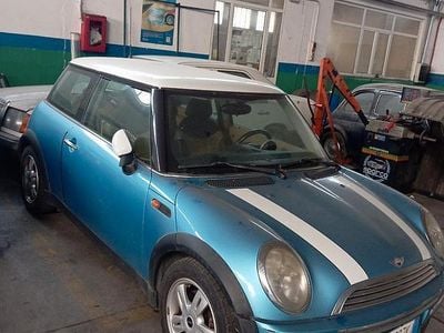 Usata Mini Cooper 116 CV (85 kW) 2005 Blu Utilitaria