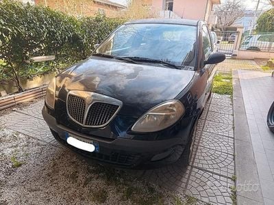 Usata Lancia Ypsilon 60 CV (44 kW) 2006 Utilitaria