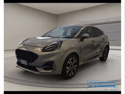 Usata Ford Puma ST-Line 125 CV (91 kW) 2021 Solar silver met. SUV