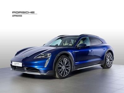 Blu genziana metallizzato Usata 2023 Porsche Taycan Cross Turismo Station wagon | 85.900 € (Molto cara)