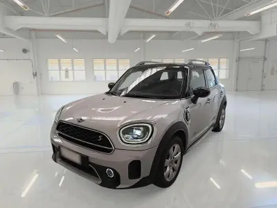 Usata Mini Cooper Countryman Business 125 CV (91 kW) 2021 Bianco SUV