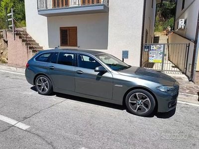 Usata BMW 518 150 CV (110 kW) 2015 Grigio Station wagon