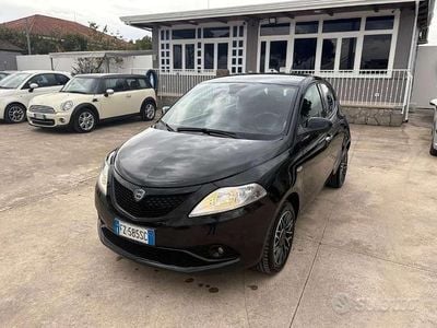 Usado Lancia Ypsilon 69 CV (50 kW) 2019 Utilitario